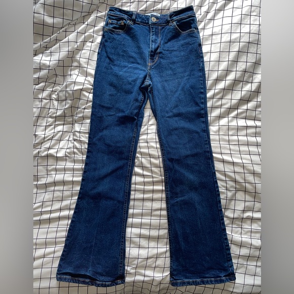 High Waisted Flare Jeans - Picture 3 of 5